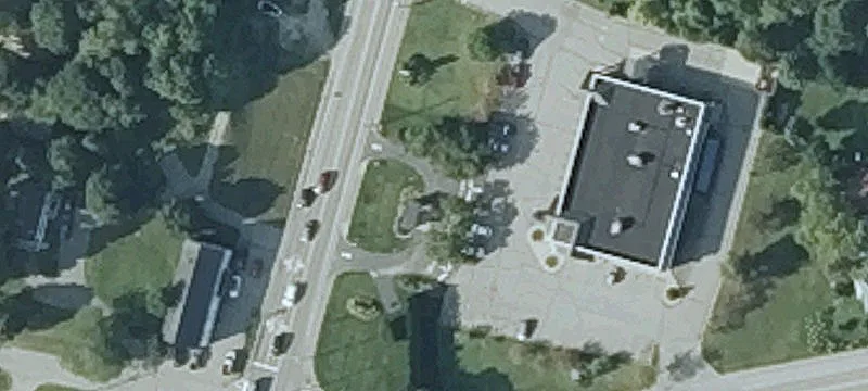 117 Riverside Dr