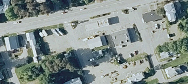 6 Free St
