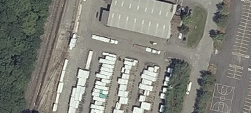 18 Pkwy Dr