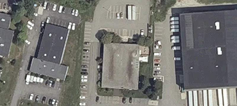 36 Thomas Dr