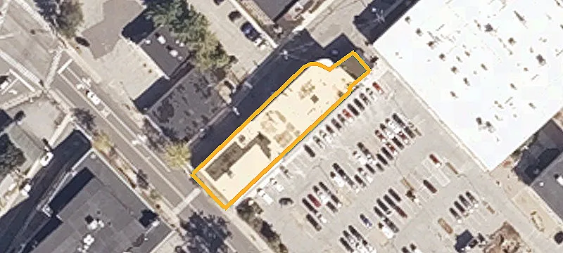 886 Main St