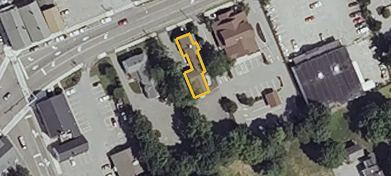 39 Main St