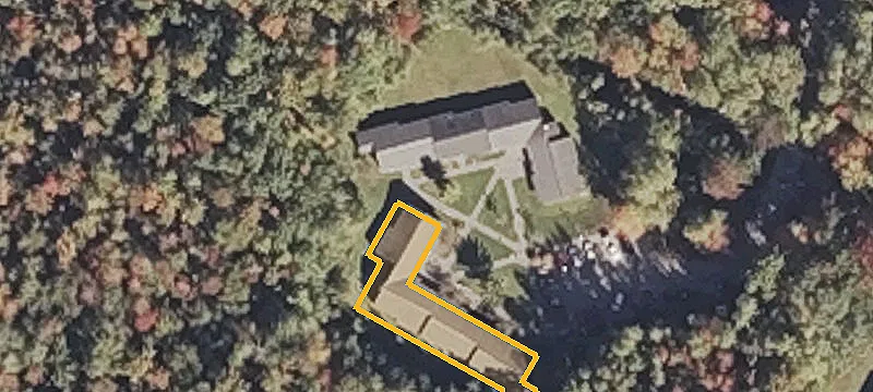 44 Perry St