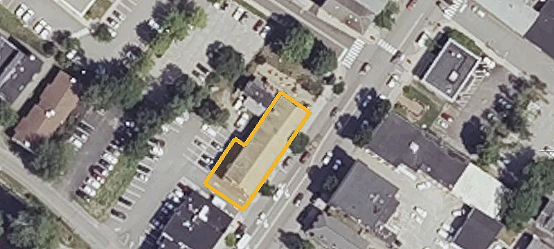 200 Main St