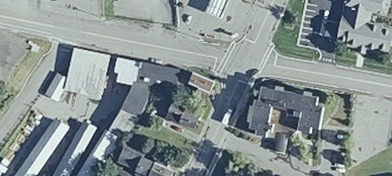 92 Pleasant St