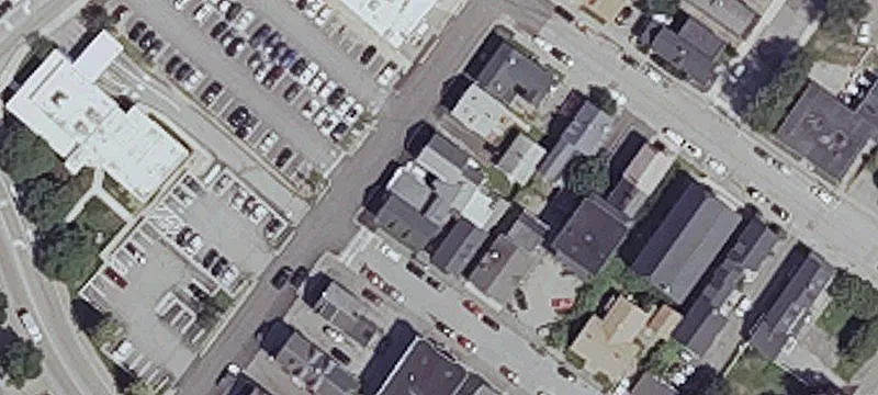 39 Foss St