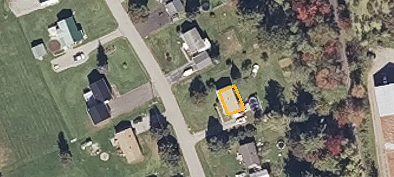 4 Lunt Rd