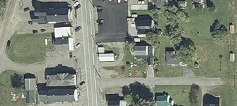 1279 Main St