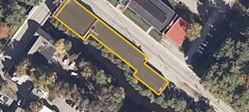 12 Water St