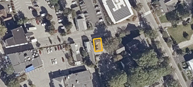16 Ctr St
