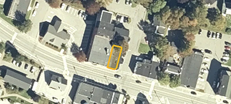81 Main St