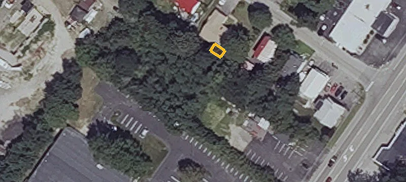 472 Elm St