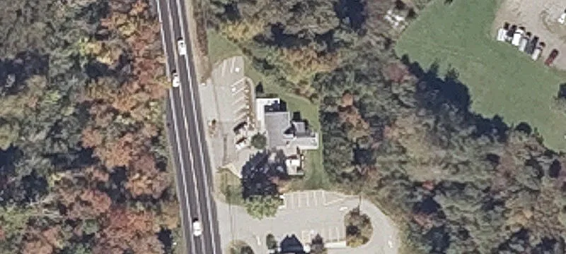 106 Commercial St