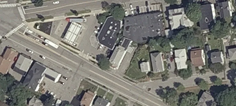 559 Brighton Ave
