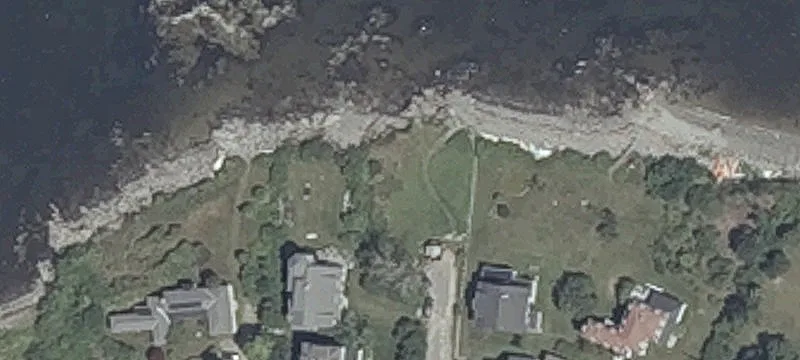 13 Staples St