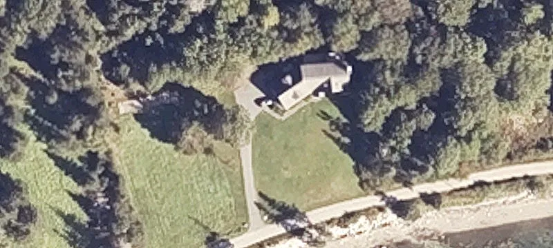 13 Pond St