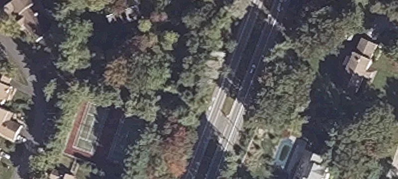 102 Us Rte 1st 1