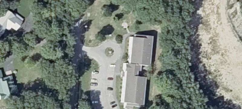 28 Parkwoods Dr