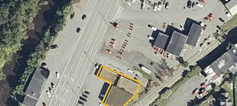 636 Main St