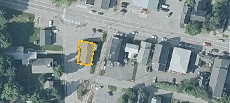 64 Main St