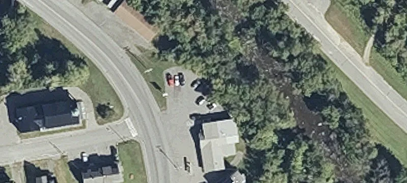 669 Main St