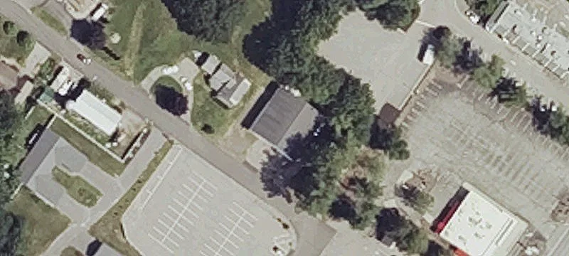 13 Woodland Ave