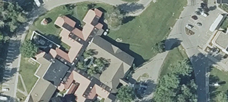 220 Kennedy Memorial Dr