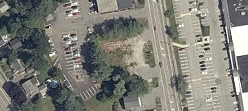 84 Auburn St