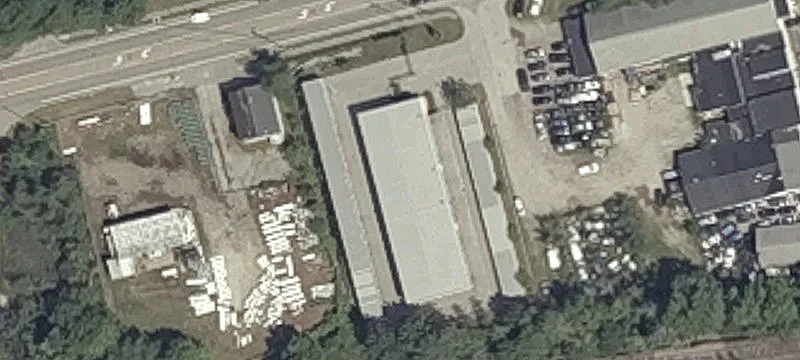 76 Warren Ave
