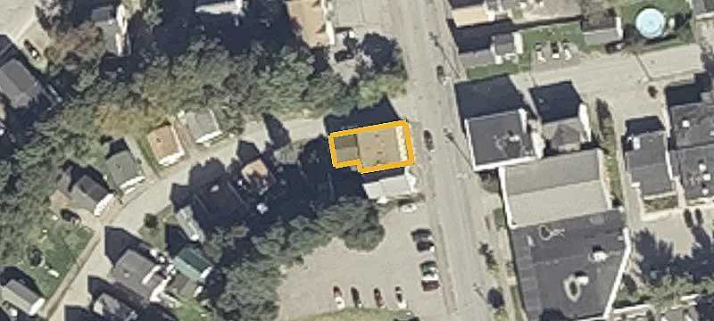 168 Ctr St