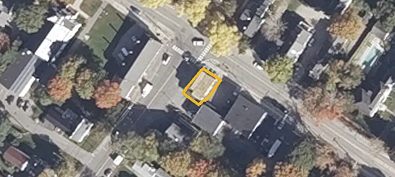 96 Main St