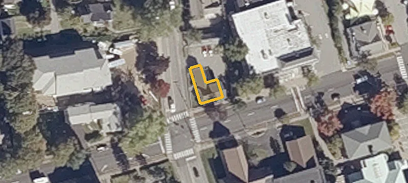 32 Pleasant St