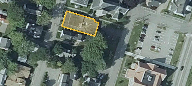 14 Pleasant St