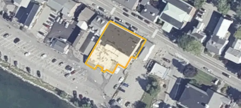 159 Main St