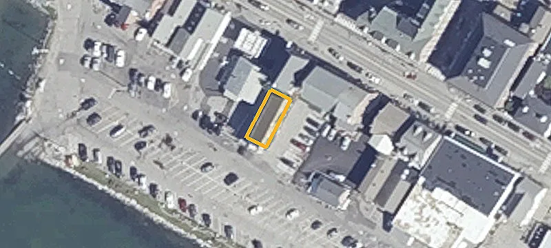 85 Parking Lot Ln