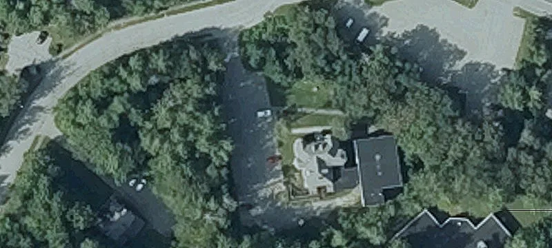 11 Parkwood Dr