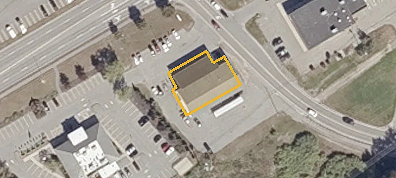 24 Topsham Fair Mall Rd