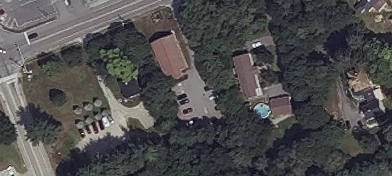 405 Main St