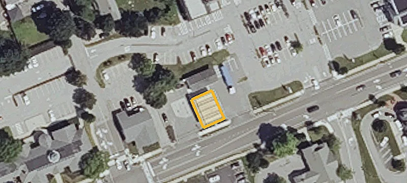 90 Main St