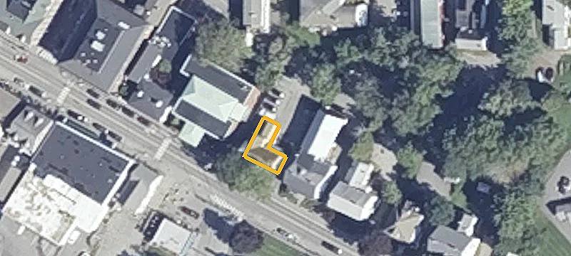 202 Main St