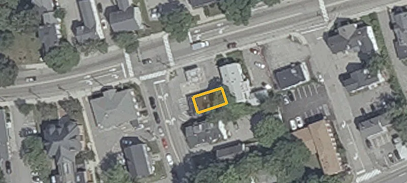 782 Main St