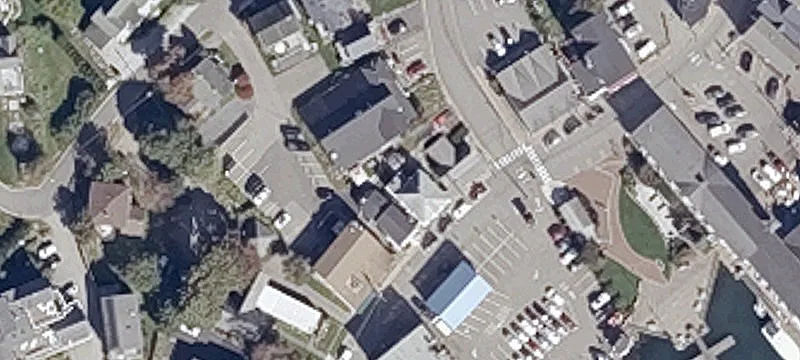 41 Commercial St