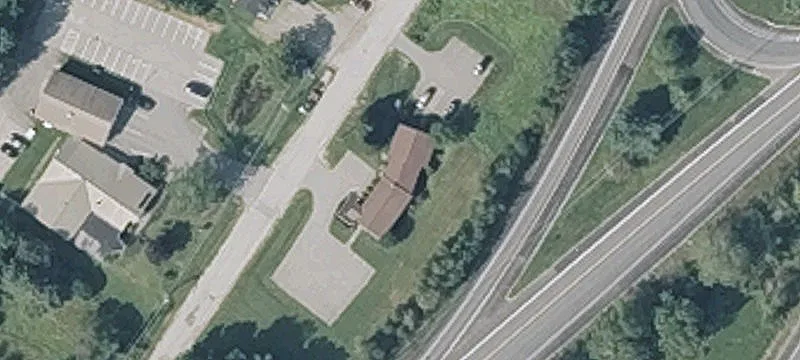 28 Old Western Ave