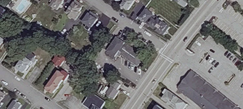 322 Elm St