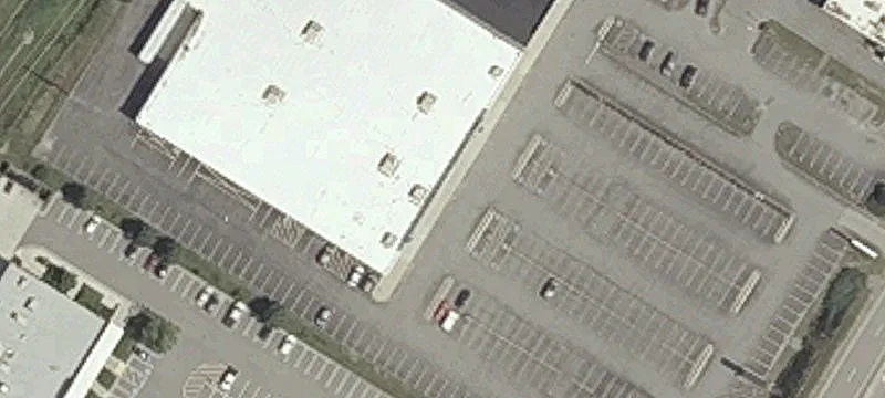 303 Maine Mall Rd