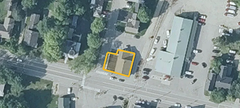 69 Main St