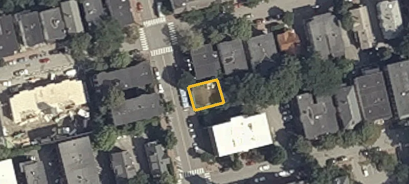 79 Mellen St