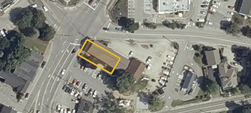 6 Main St