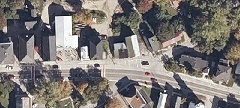 28 Main St