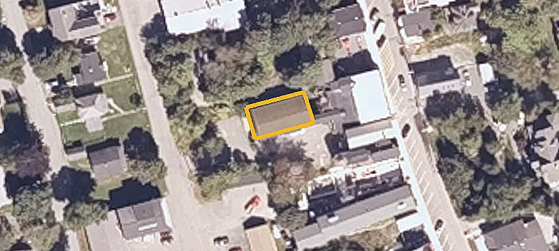 135 Main St